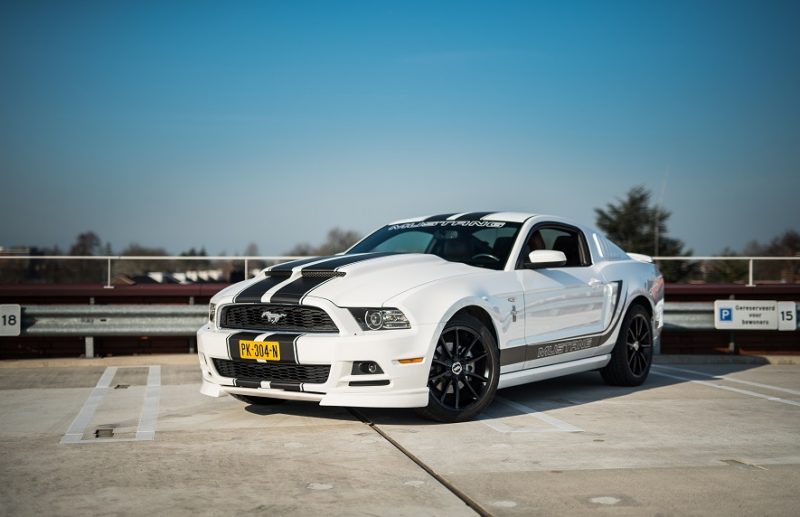 Ford mustang trouwauto huren JS Trouwauto's