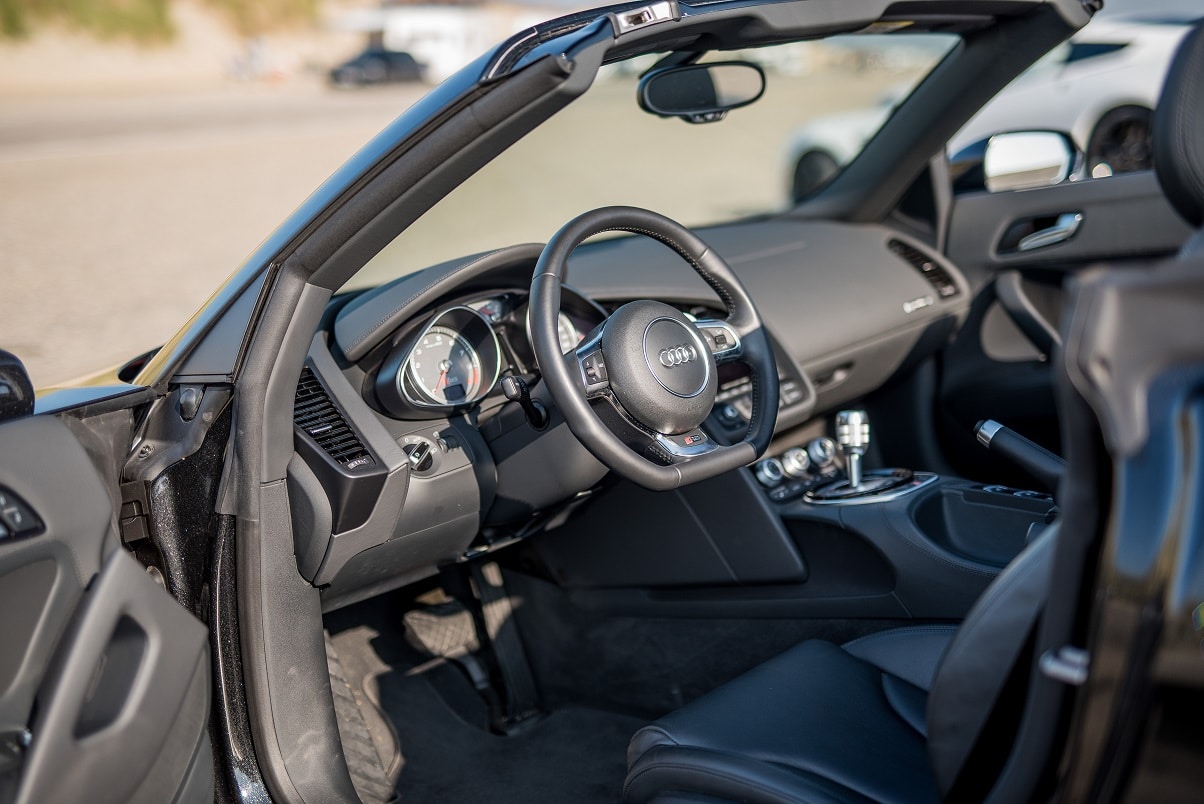 Audi R8 steering wheel