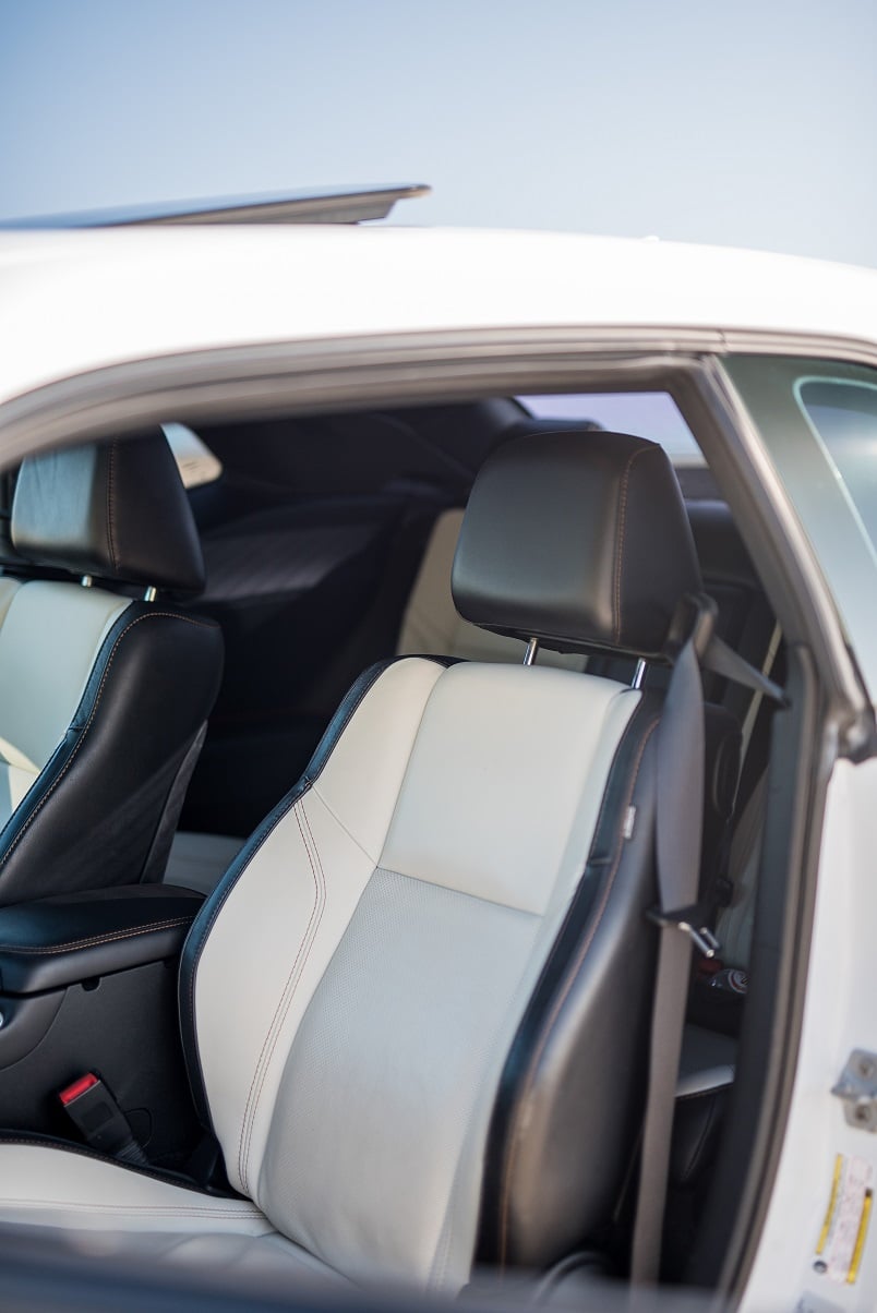 Dodge Challenger R/T seats