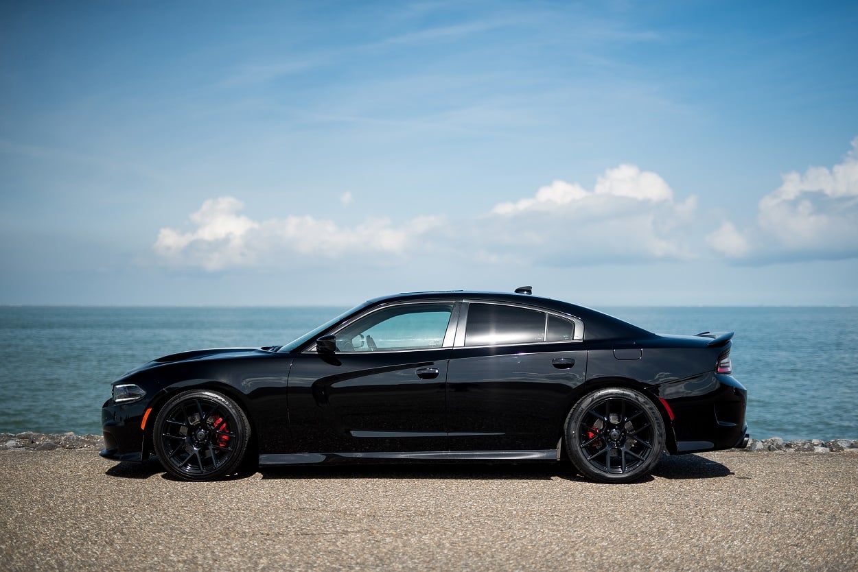 Dodge Charger Hellcat black side