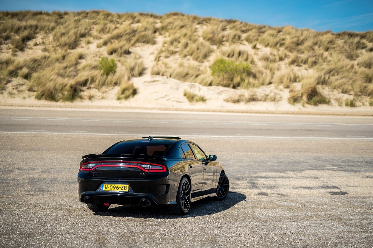 Dodge Charger Hellcat back