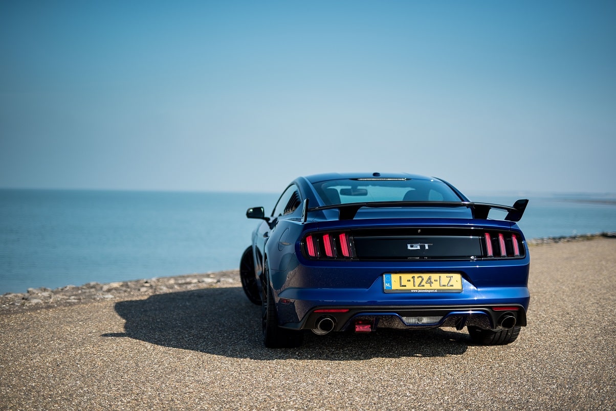 Ford Mustang GT blue