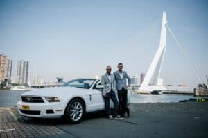 Home-blok-contact Neem contact op met Jstrouwautos