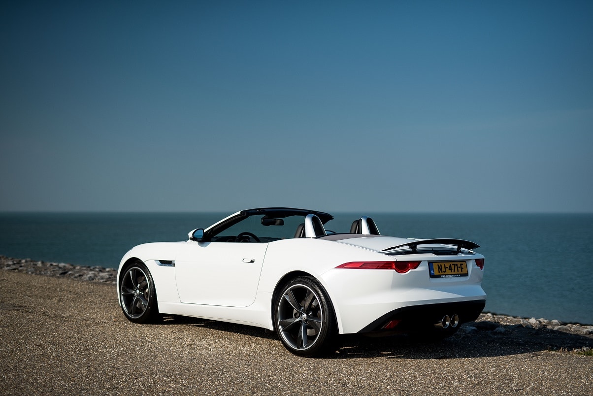 Jaguar F-Type spoiler