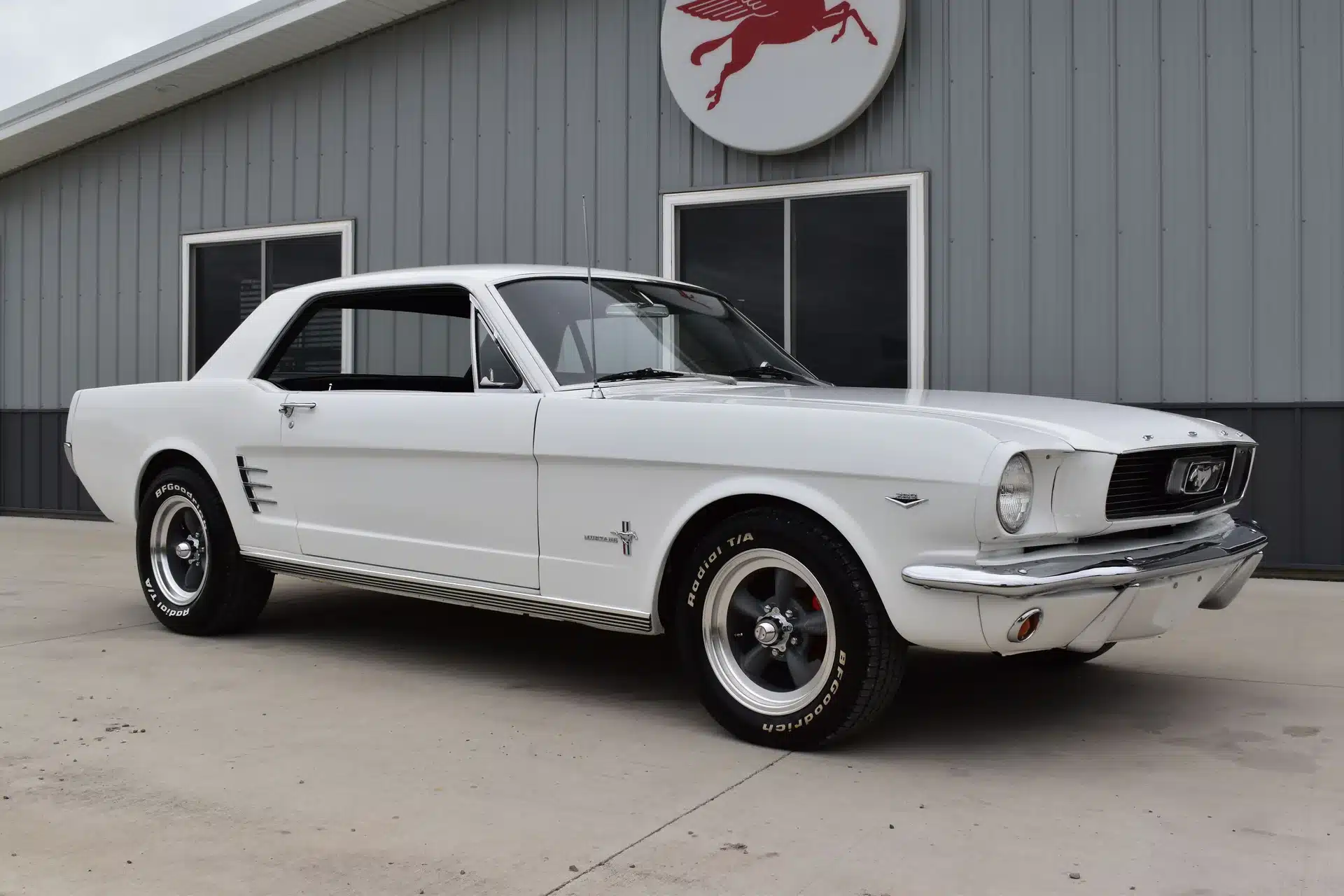 Ford Mustang Coupe uit 1966
