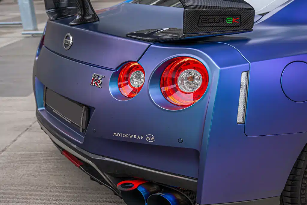 Laat de liefde versnellen met de Nissan GTR trouwauto - Een onvergetelijke ervaring op wielen