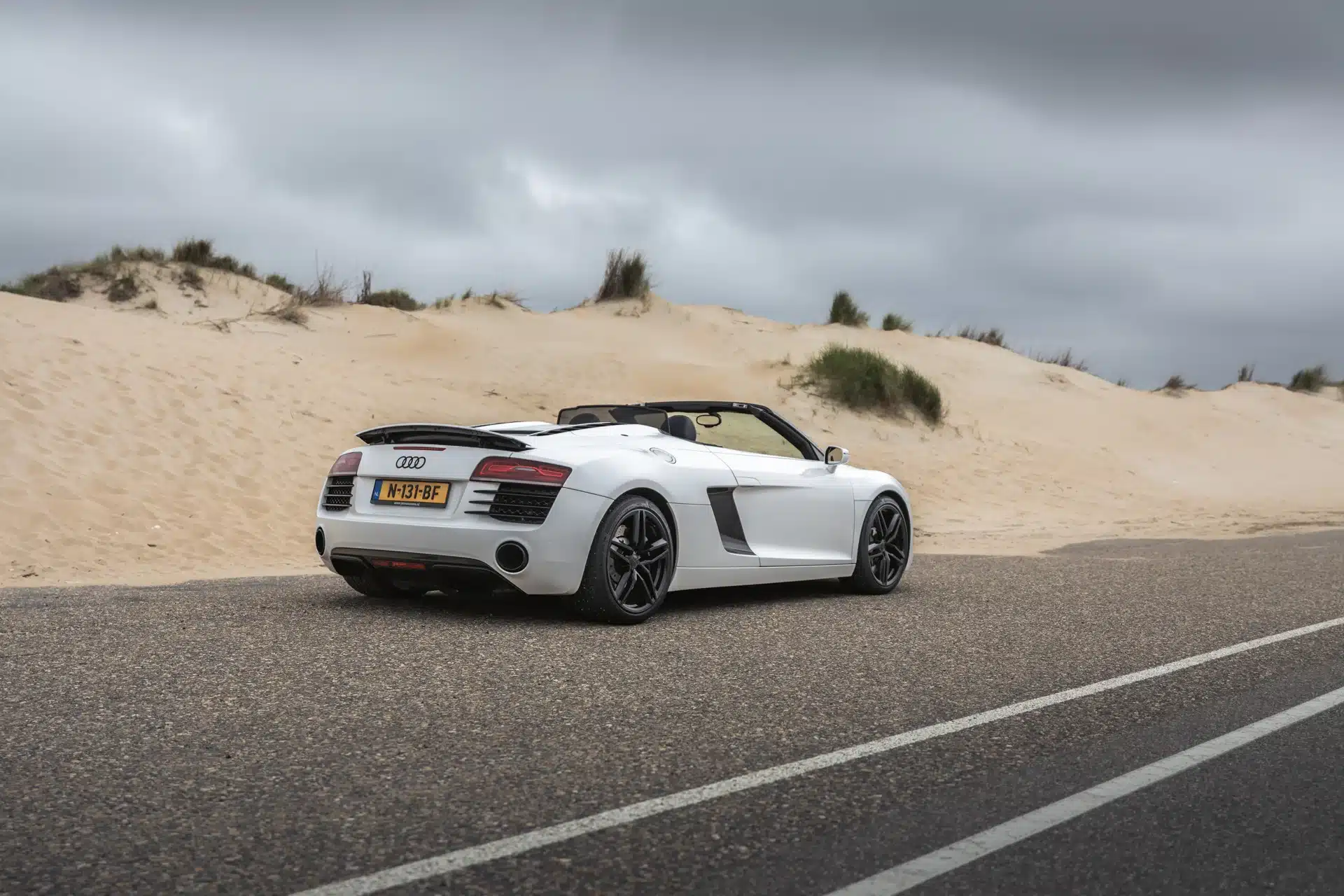 Huur een elegante Audi R8 als trouwauto voor jouw speciale dag