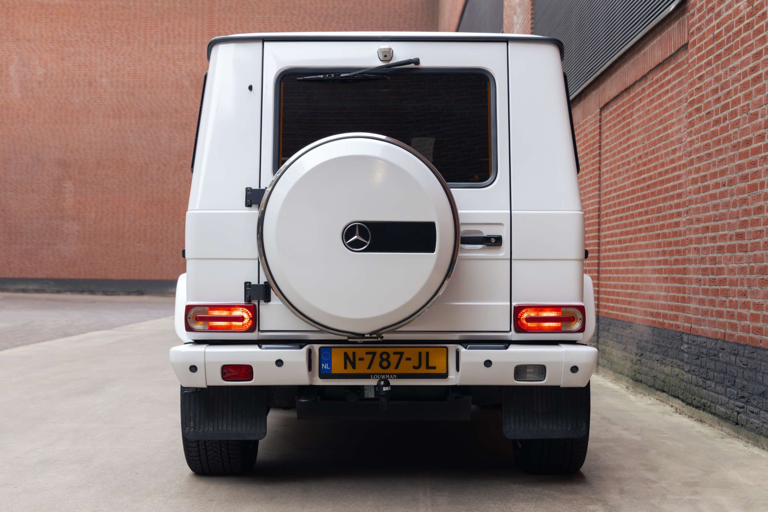 Witte G63 AMG huren